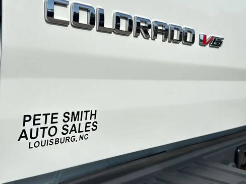 Used 2017 Chevrolet Colorado W/T w/ WT Convenience Package AWD/4WD image 11