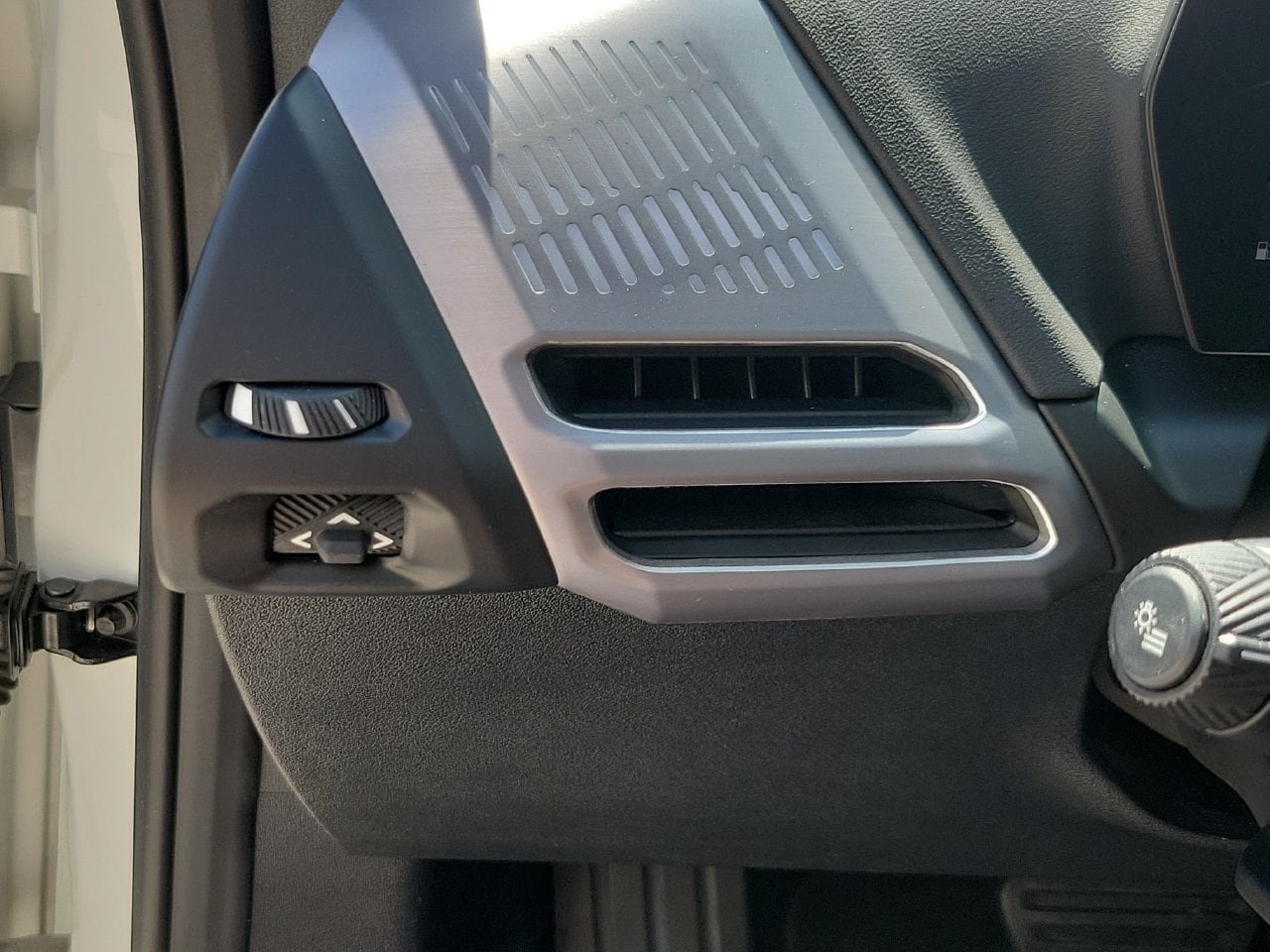Used 2025 BMW 228i xDrive AWD/4WD image 29