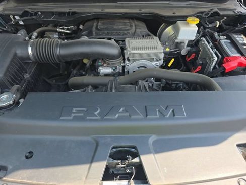 Used 2022 RAM 1500 Big Horn AWD/4WD image 16