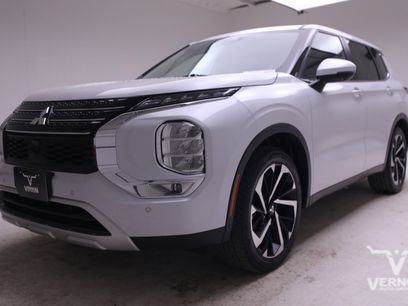Used 2024 Mitsubishi Outlander SE