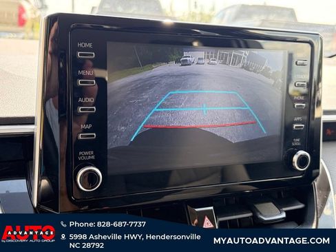 Used 2020 Toyota Corolla LE FWD image 11