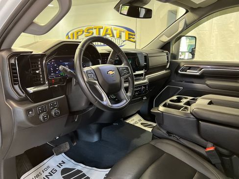 Used 2025 Chevrolet Silverado 2500 LTZ AWD/4WD image 26