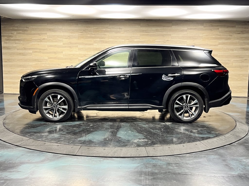 Used 2023 INFINITI QX60 Luxe w/ Cargo Package FWD image 11