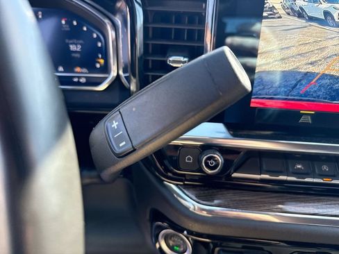 Used 2025 Chevrolet Silverado 1500 LT RWD image 17