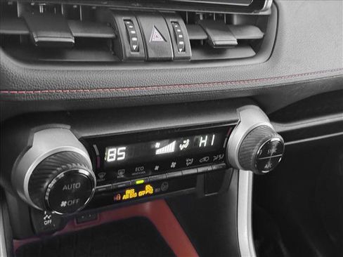 Used 2024 Toyota RAV4 Adventure image 15