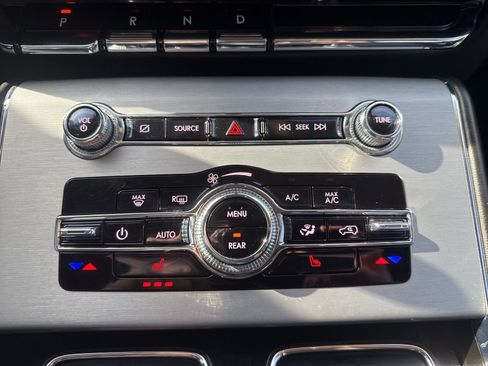 Used 2021 Lincoln Aviator AWD image 21