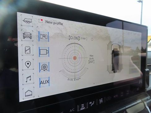 Used 2024 GMC Hummer EV 2X image 26