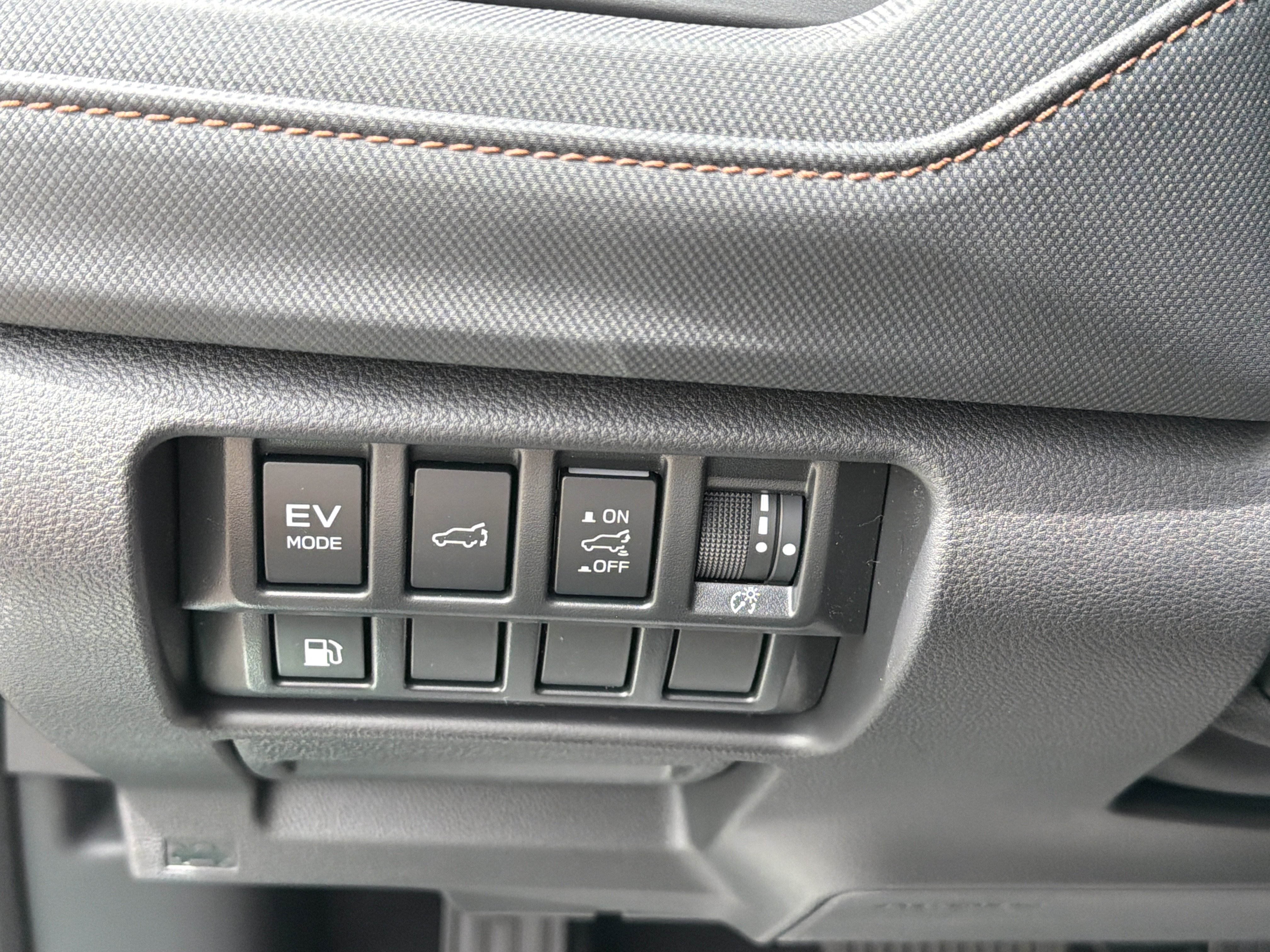 New 2026 Subaru Forester Touring AWD/4WD image 36