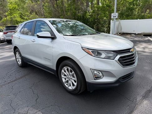 Used 2021 Chevrolet Equinox LT FWD image 4