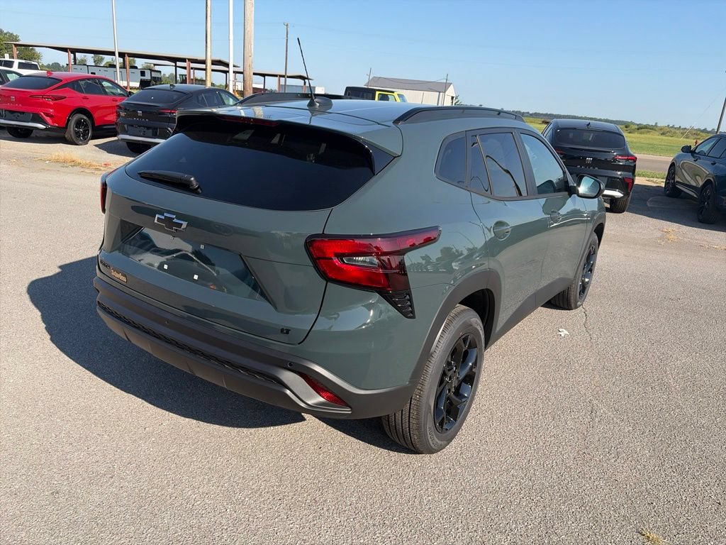 New 2026 Chevrolet Trax LT w/ Sunroof Package FWD image 6