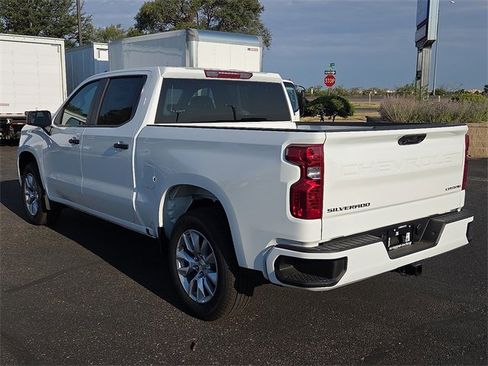 New 2026 Chevrolet Silverado 1500 Custom image 3