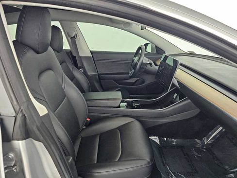 Used 2018 Tesla Model 3 Long Range image 10