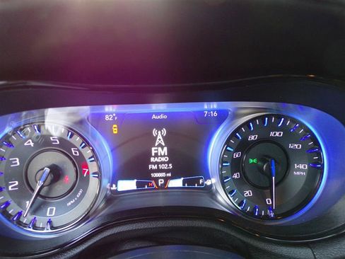 Used 2017 Chrysler 300 S image 40