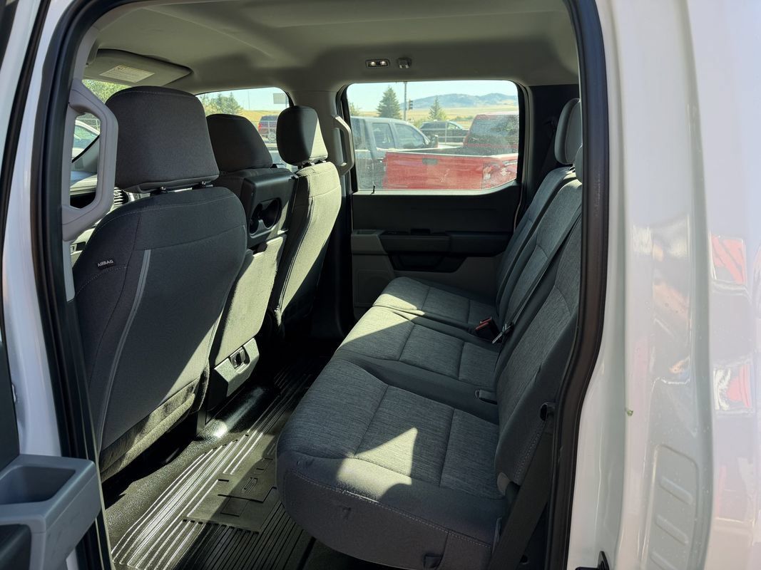 Used 2024 Ford F250 XL AWD/4WD image 9