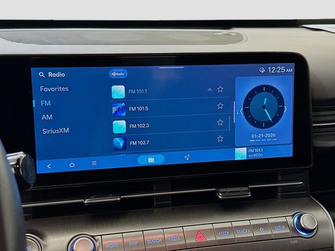 Used 2025 Hyundai Kona SEL image 21