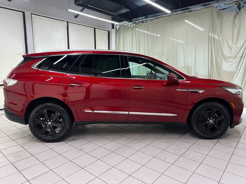 Certified 2023 Buick Enclave Essence w/ Sport Touring Edition image 3