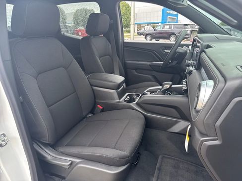 New 2026 Chevrolet Colorado LT image 11