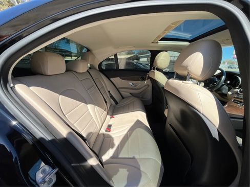 Used 2020 Mercedes-Benz C 300 4MATIC Sedan image 25