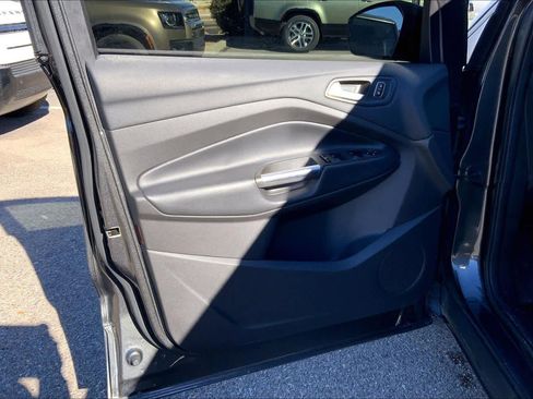 Used 2018 Ford Escape SE w/ Ford Safe & Smart Package image 20