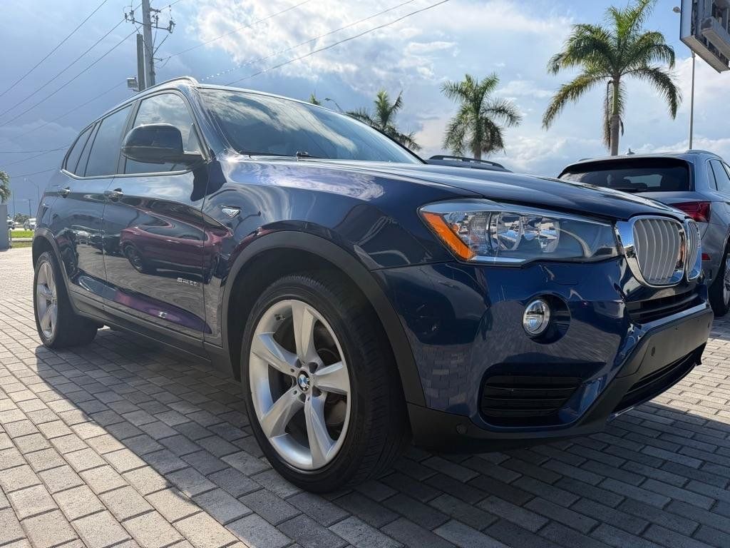 Used 2017 BMW X3 sDrive28i RWD image 1