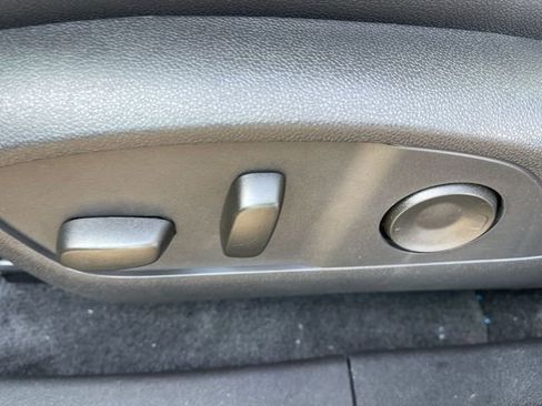 New 2026 Chevrolet Equinox EV LT image 12