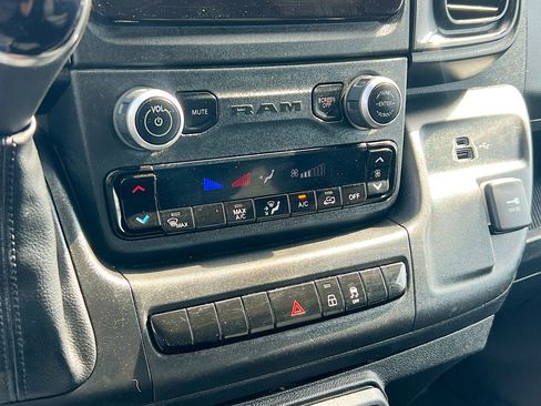 Used 2023 RAM ProMaster 2500 image 27