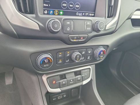 Used 2024 GMC Terrain SLT FWD image 23