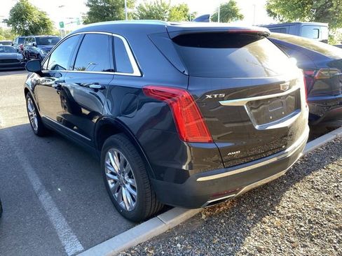 Used 2018 Cadillac XT5 Platinum w/ Driver Assist Package AWD/4WD image 2