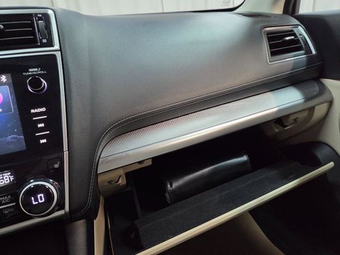 Used 2019 Subaru Outback 2.5i Premium AWD/4WD image 34