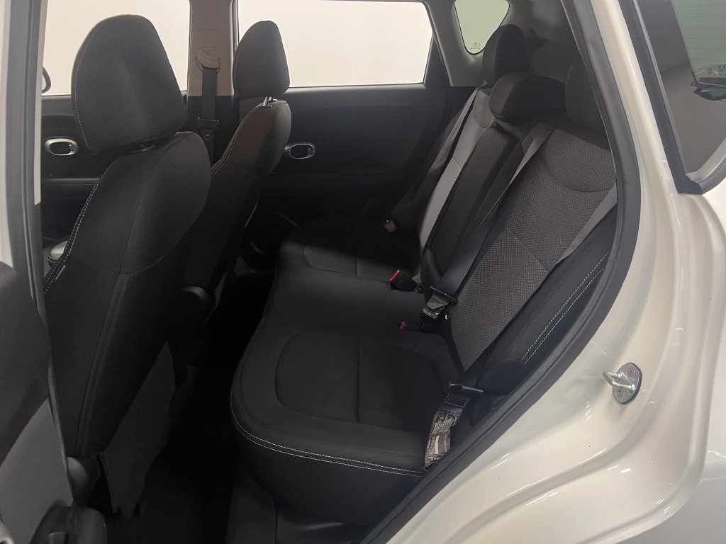 Used 2018 Kia Soul + FWD image 25