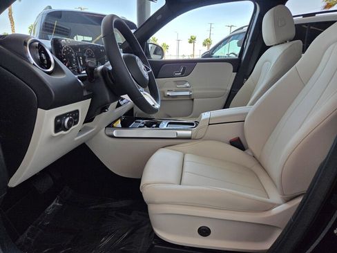 New 2026 Mercedes-Benz GLB 250 image 11