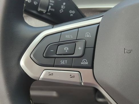 Certified 2025 Volkswagen Tiguan S image 24