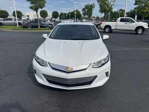 Used 2017 Chevrolet Volt LT w/ Comfort Package image 10
