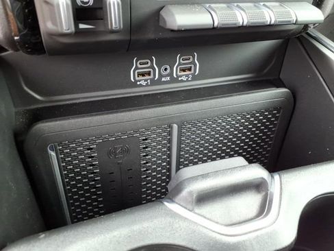 New 2026 RAM 1500 Laramie w/ Laramie Southwest Edition AWD/4WD image 10