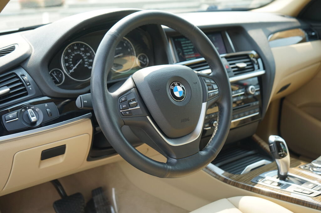 Used 2016 BMW X3 xDrive28i AWD/4WD image 11