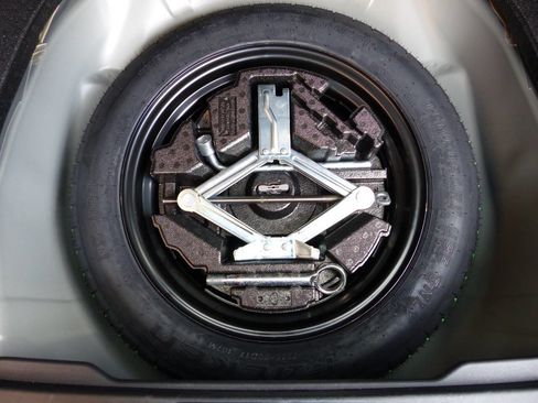 Used 2025 Subaru Forester Limited w/ Popular Package #1 image 35