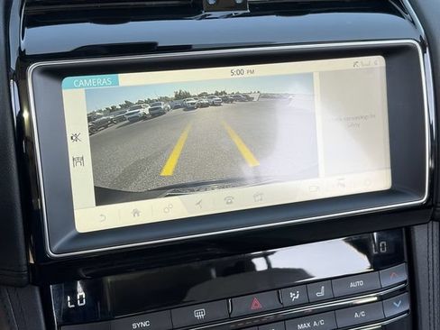 Used 2020 Jaguar F-PACE Prestige AWD/4WD image 15