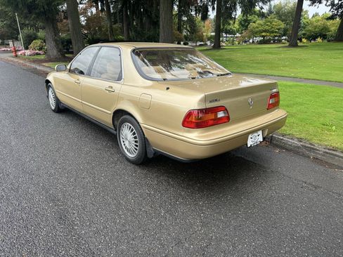Used 1991 Acura Legend LS FWD image 3