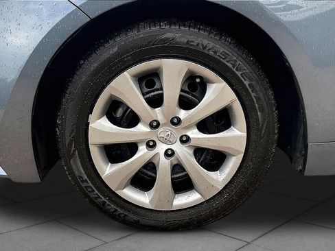 Used 2025 Toyota Corolla LE image 11