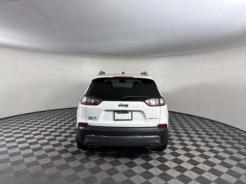 Used 2019 Jeep Cherokee Limited AWD/4WD image 4