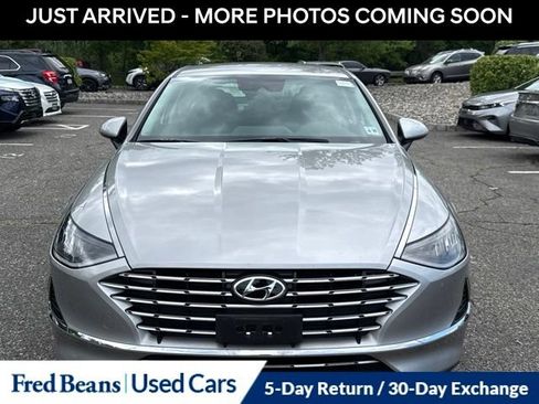 Used 2021 Hyundai Sonata Blue FWD image 2