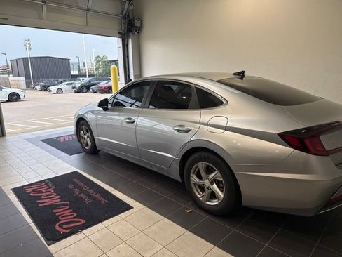 Used 2021 Hyundai Sonata SE FWD image 7
