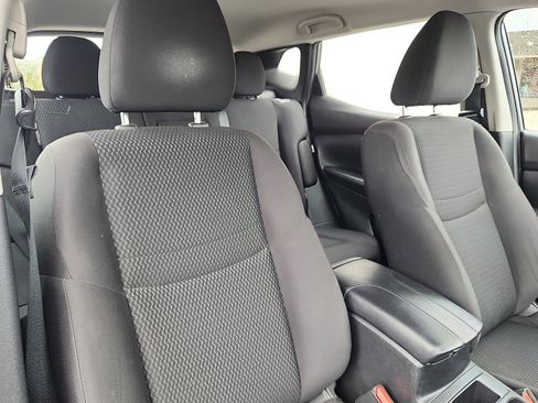 Used 2020 Nissan Rogue Sport S w/ Appearance Package image 32