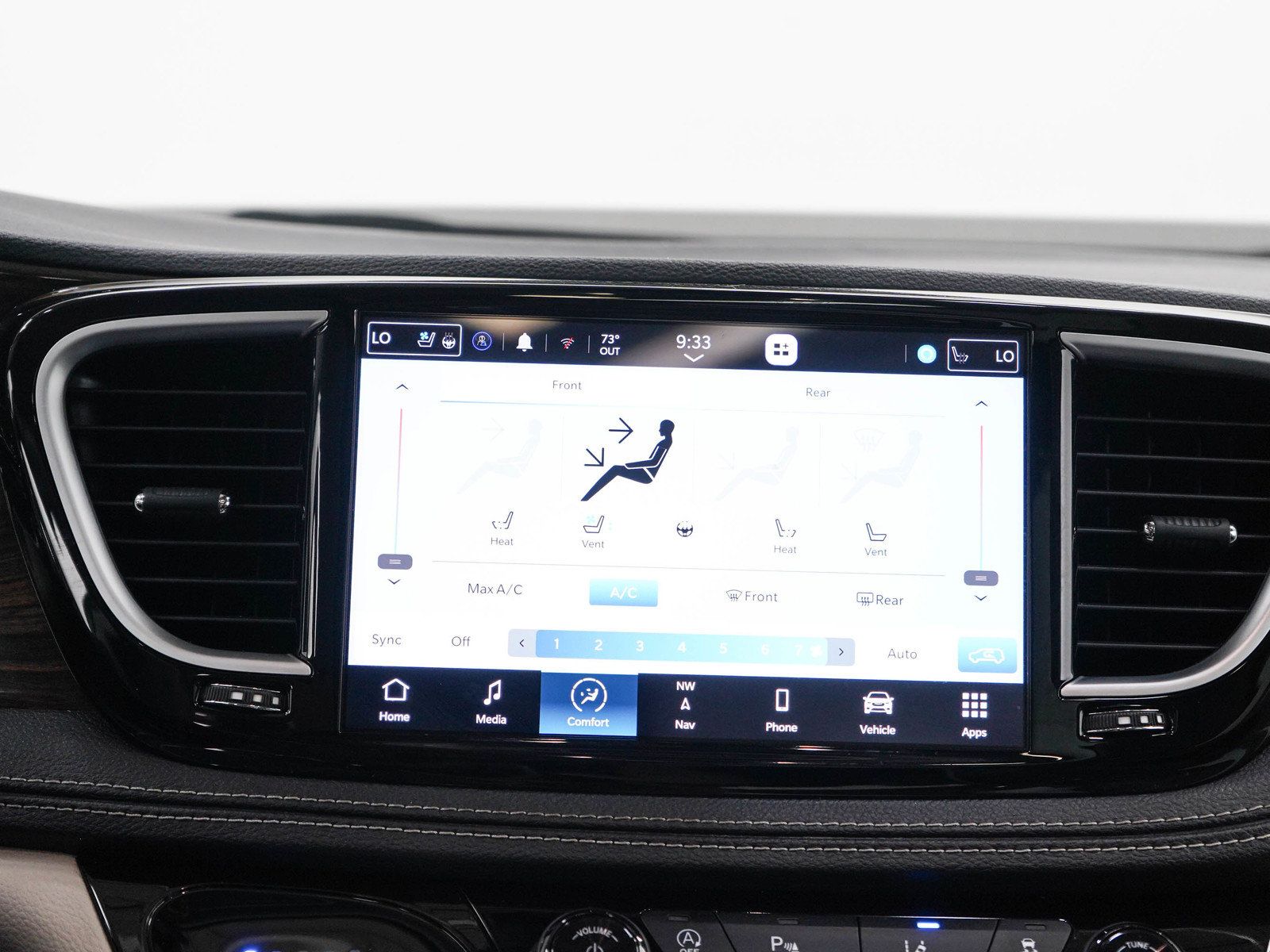 Used 2023 Chrysler Pacifica Limited FWD image 19