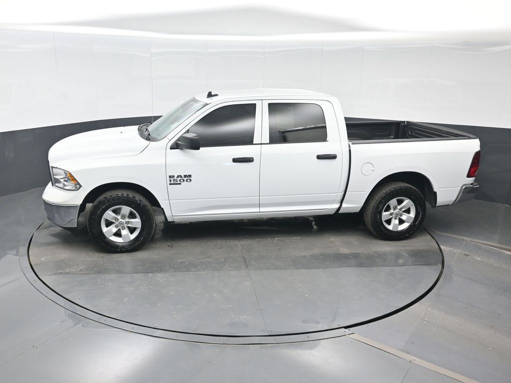 Used 2022 RAM 1500 Classic SLT w/ Electronics Group AWD/4WD image 18
