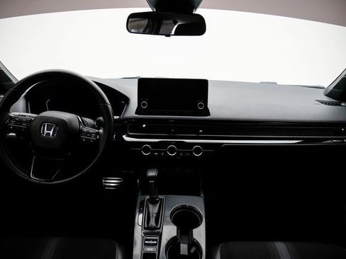 Used 2023 Honda Civic Sport image 18