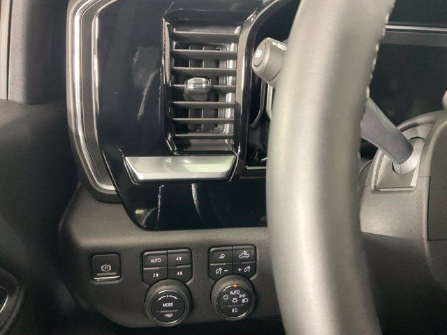 Used 2026 Chevrolet Silverado 2500 LTZ w/ LTZ Plus Package AWD/4WD image 21
