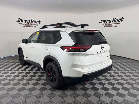 Used 2025 Nissan Rogue SV w/ Rock Creek Premium Package AWD/4WD image 9