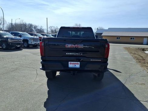 New 2026 GMC Sierra 3500 Denali w/ Denali Reserve Package AWD/4WD image 4