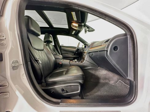 Used 2018 Chrysler 300 C w/ Sun, Sound & Nav Package RWD image 32